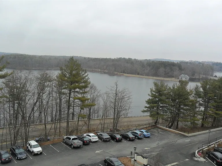 1550 Worcester Rd #528 — Photo 22