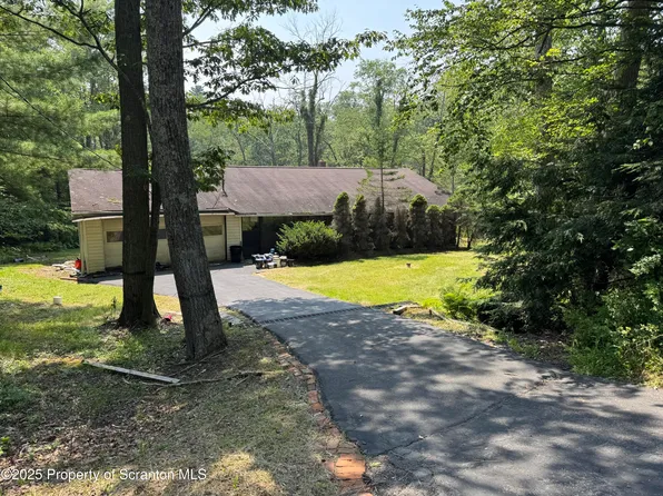 45 Laurel Run Rd, Wilkes Barre, PA 18702