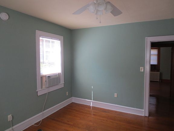 front bedroom 