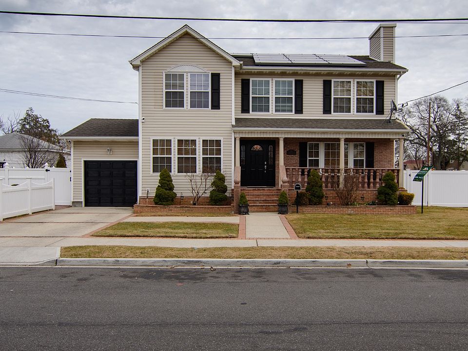 1st image of 371 Lehrer Ave