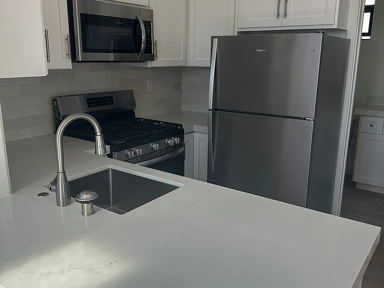 1323 Reed Ave #1325 — Photo 4