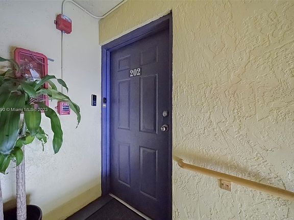 3rd image of 14920 SW 82nd Ln #12202