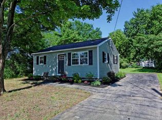 1 Erlynn Pl, Niskayuna, NY 12309