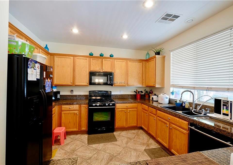 1st image of 9493 Green Vineyard Ave
