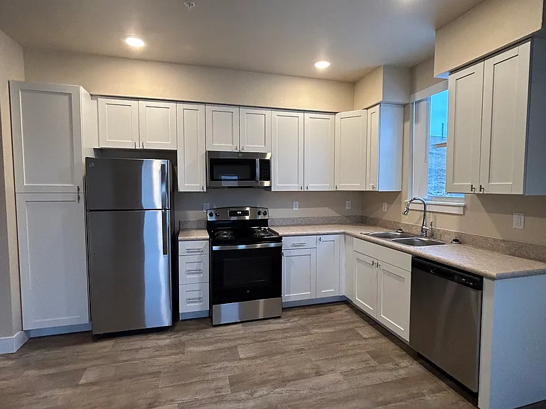 764SQFT Unit Kitchen