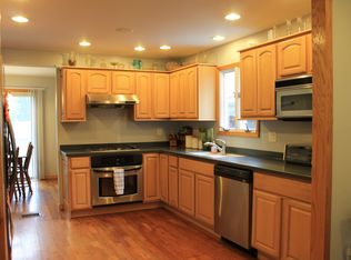 33 Charles St, Athens, OH 45701