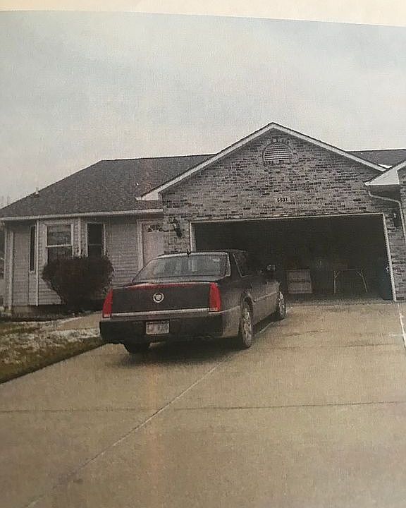 1st image of 5931 Cross Creek Dr