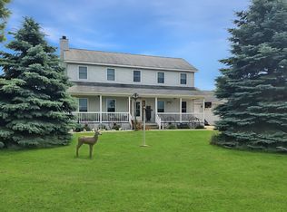 8283 S Forest Hill Rd, Dewitt, MI 48820