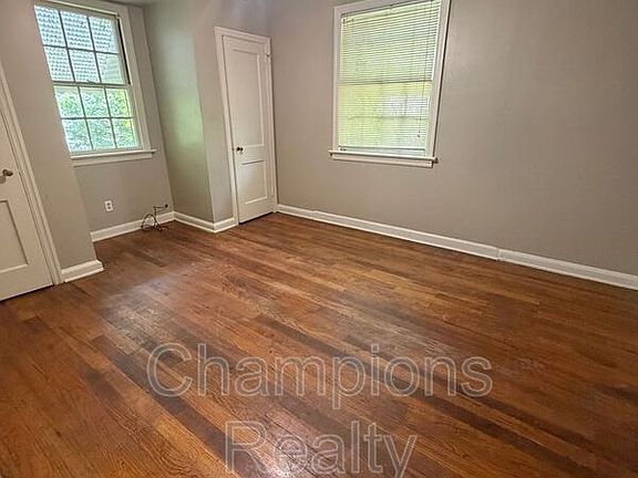 3rd image of 2750 Mimosa St