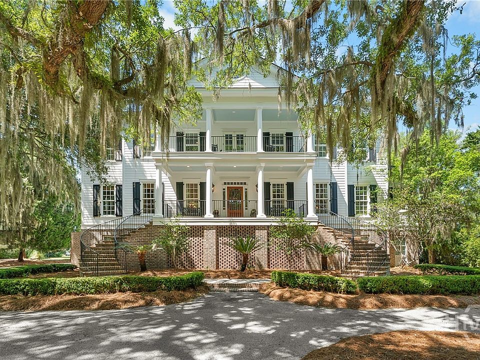 1st image of 489 Beaulieu Avenue