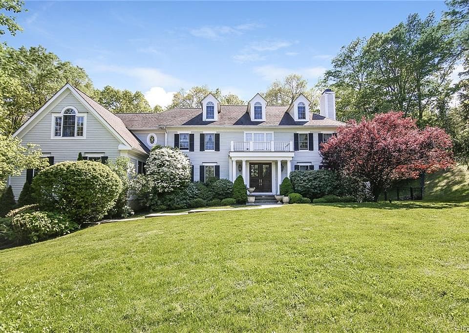 1st image of 11 Jordan Ln