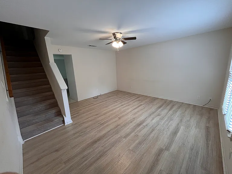104 Sparger Springs Ln — Photo 11