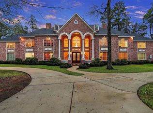 9343 Clubhouse Cir, Magnolia, TX 77354