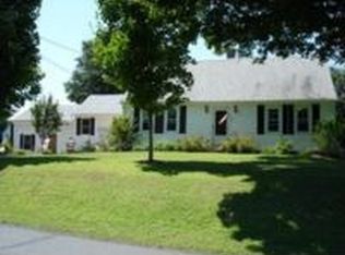 17 Mount Warner Rd, Hadley, MA 01035