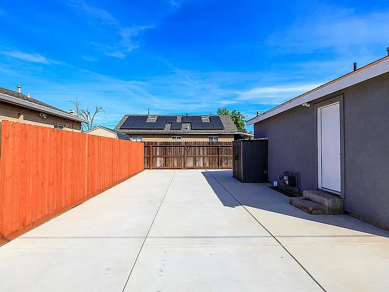 403 Stockton St — Photo 3