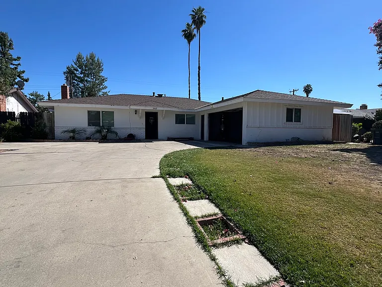 3917 Granada Ave — Photo 2