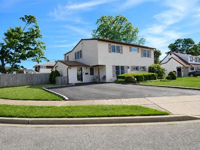 46 Marksman Lane, Levittown, NY, 11756