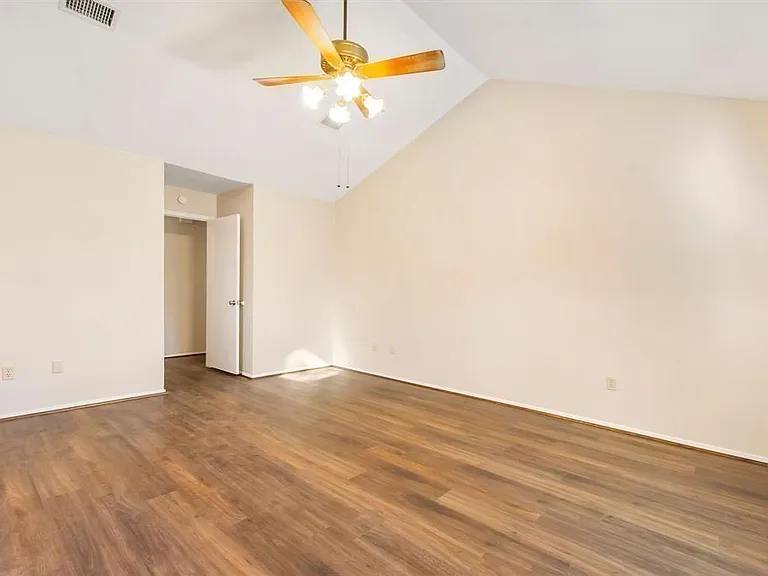 108 N Deerfoot Cir — Photo 14