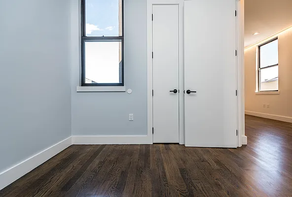 Rented by Nooklyn NYC LLC | media 23