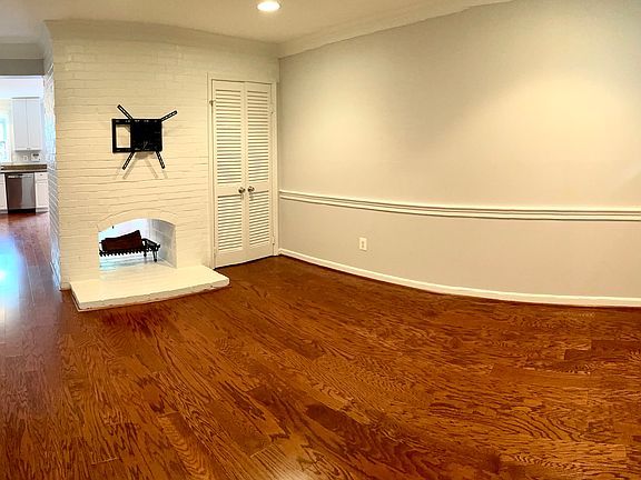 1st Floor Family Room