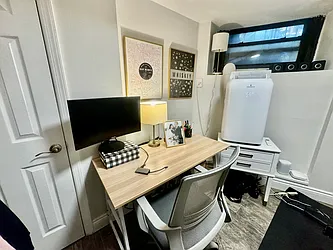 Rented by R New York