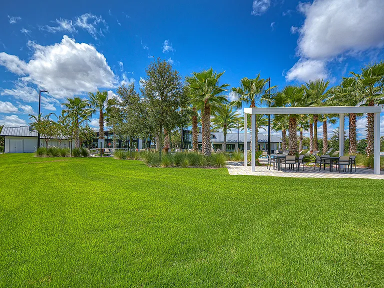 15371 Caravan Ave — Photo 41