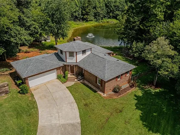 1116 Geneva Albright Rd, Graham, NC 27253