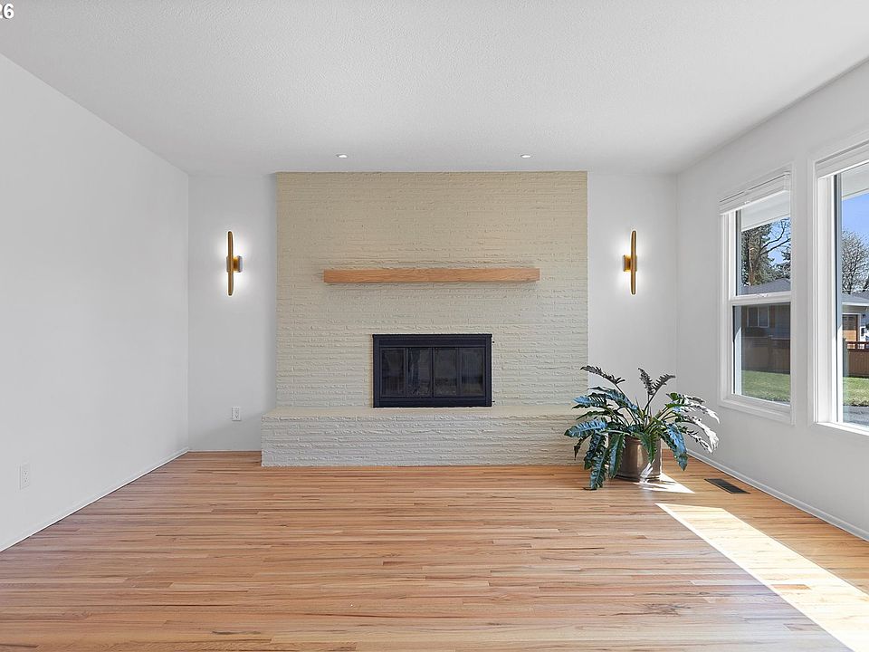 4867 SE Fieldcrest St, Milwaukie, OR 97222 | Zillow