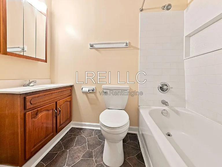 4014 Parthenia Ave — Photo 9