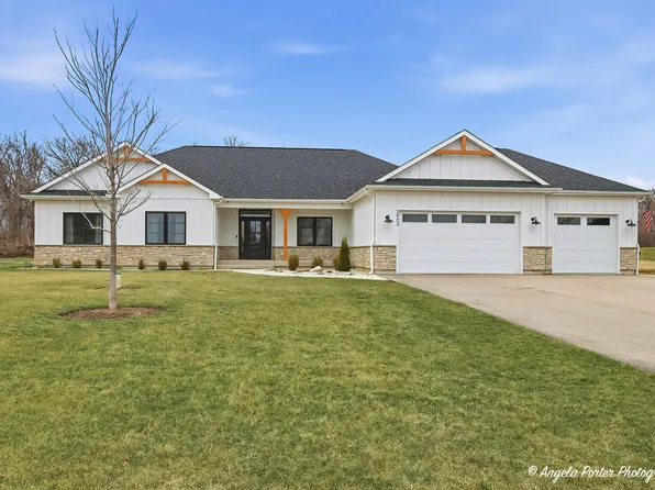 (undisclosed Address), Ringwood, IL 60072