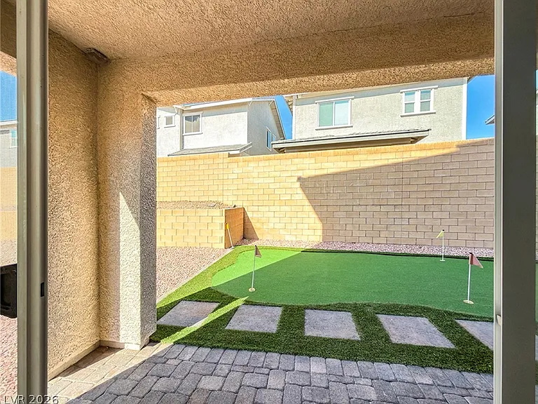 141 Neverland Ave — Photo 11