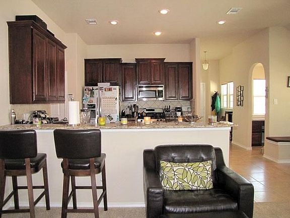 3rd image of 5044 Holliday Dr