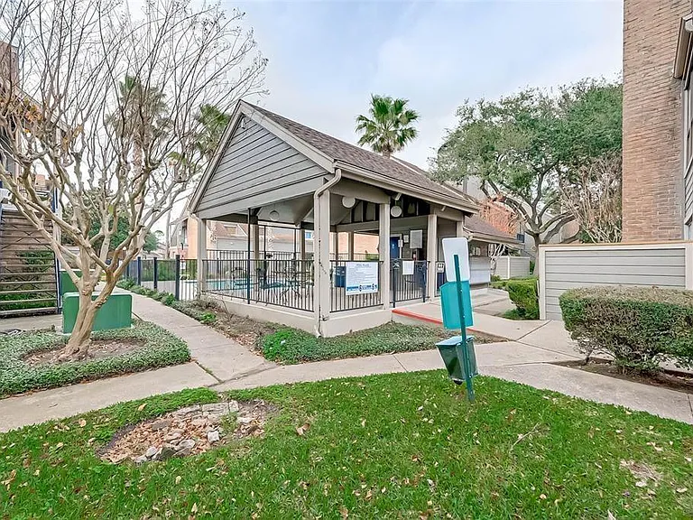 6601 Sands Point Dr #80 — Photo 14