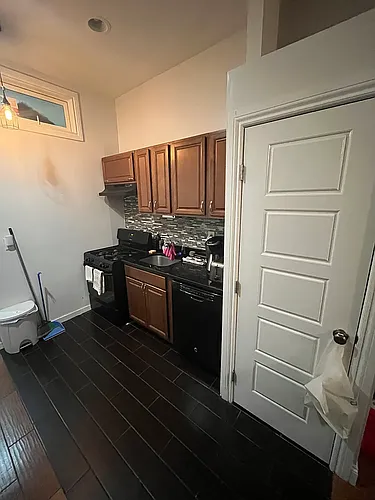 167 E 106th St #2E Photo 1