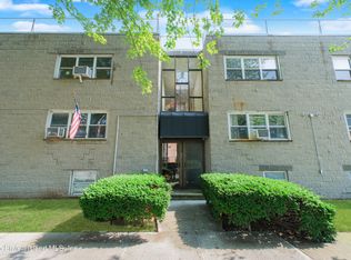 15 Old Town Rd APT 1G, Staten Island, NY 10304