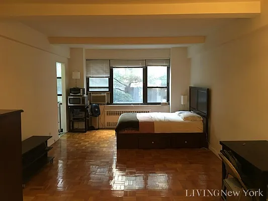 Rented by Living New York | media 12
