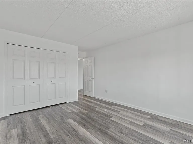 35300 Woodward Ave #507 — Photo 15