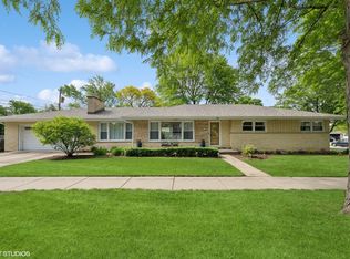 1015 W Grove St, Arlington Heights, IL