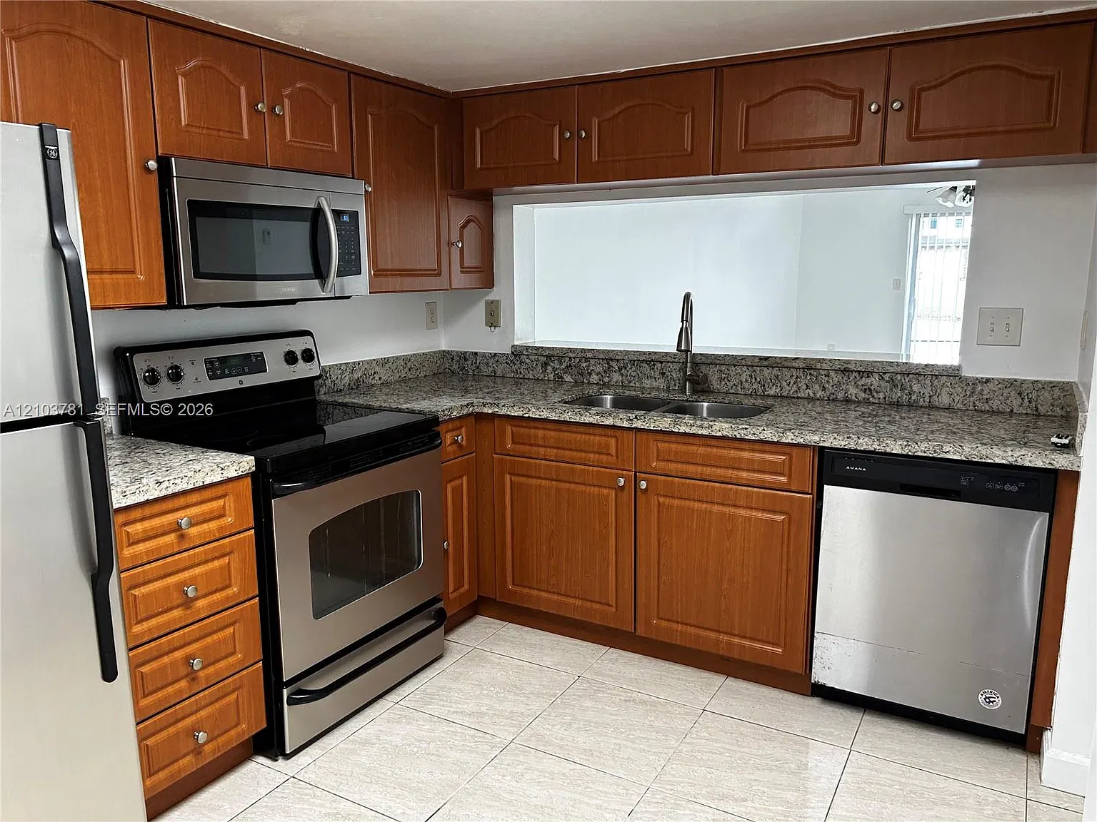 Fairway Greens Condo Home — Photo 4