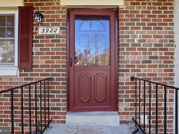 4th image of 3922 Tynewick Dr #10