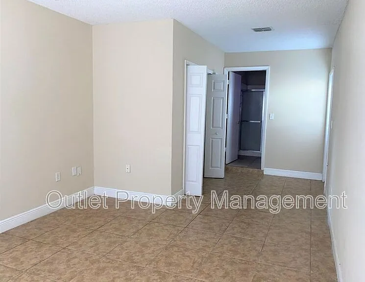 14122 Newcomb Ave — Photo 8