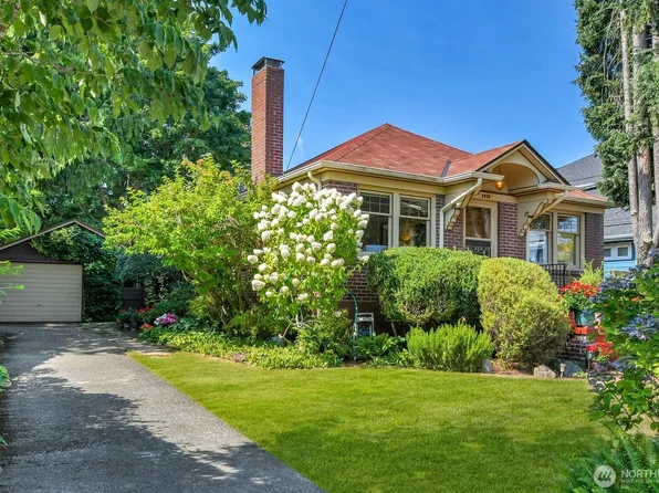 9035 11th Avenue NW, Seattle, WA 98117