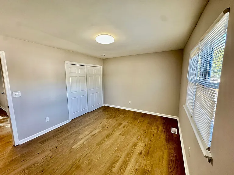 16 Indian Hill Ln — Photo 13