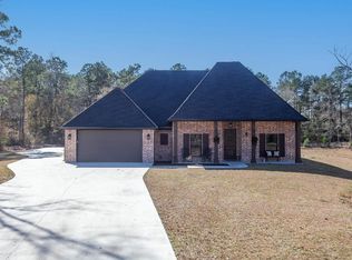 1915 Hearthside Dr, Orange, TX 77630