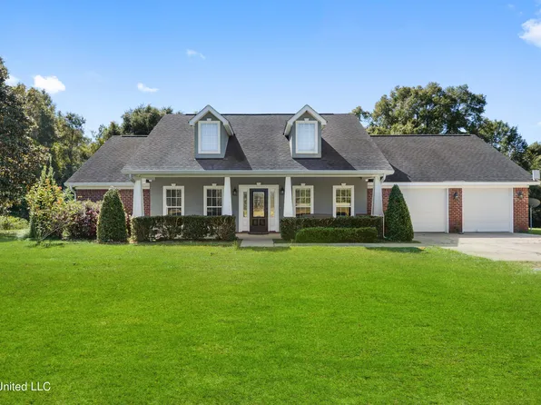 266 Griffin Ln, Lucedale, MS 39452