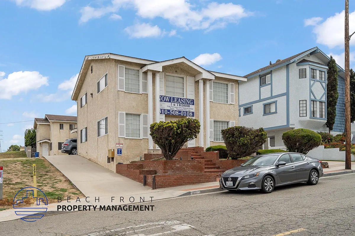Building Photo - 2511 Voorhees Ave