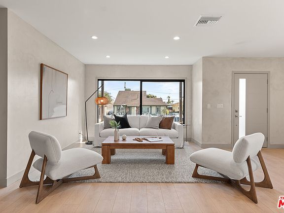 2nd image of 7833 Naylor Ave