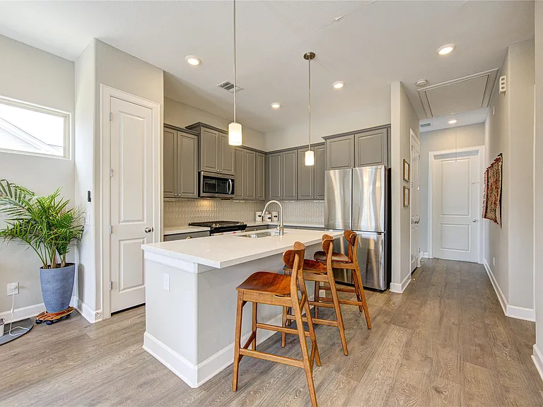 5103 Royal Heath Dr — Photo 13