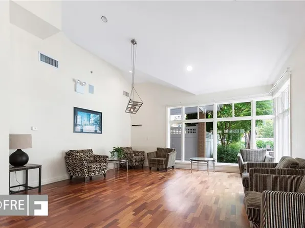 1940 Bergen Avenue image 39 of 42