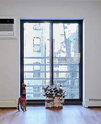 Rented by Perry Associates NYC Inc | media 5